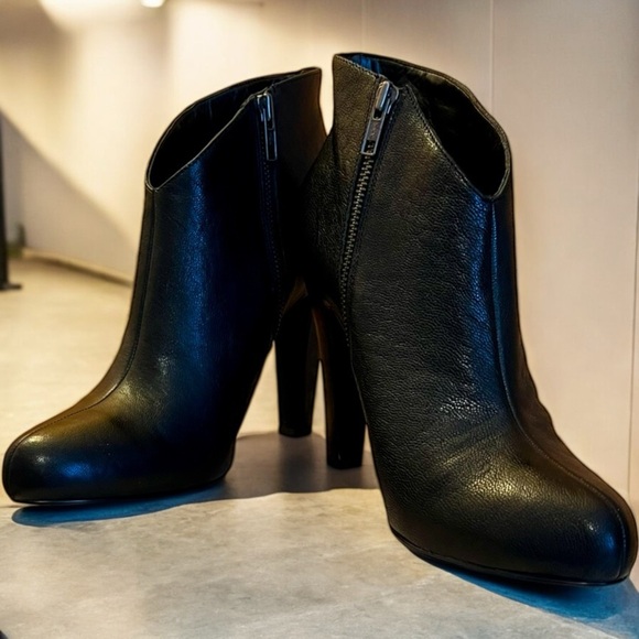 Jessica Simpson Black Leather Ankle Boots MINAS SIZE 10 SEXY & NWOB - Picture 9 of 9